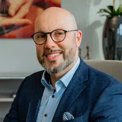 Sebastian Andes — Diretor executivo · CEO